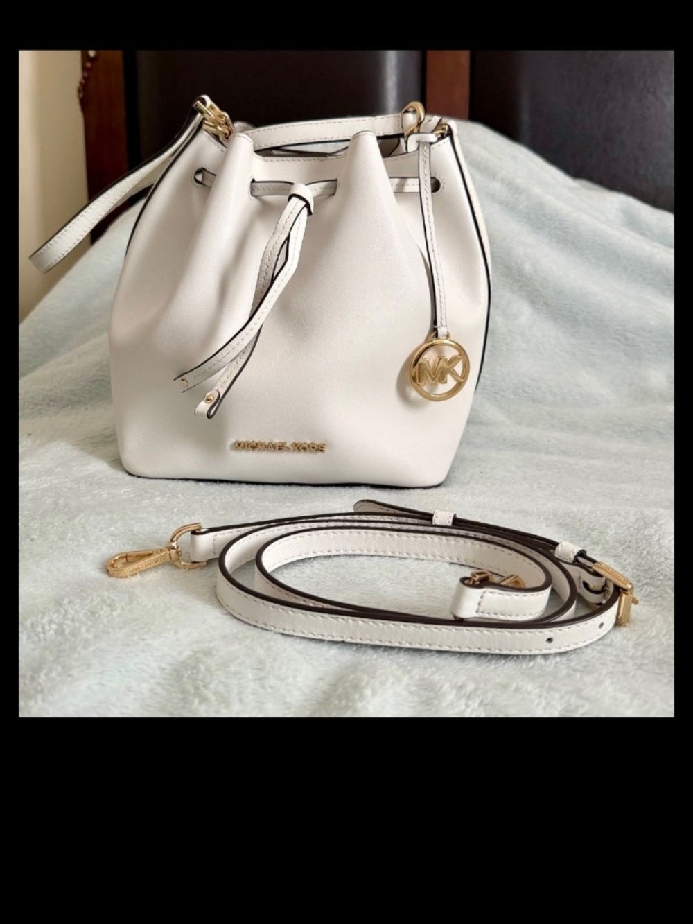Michael Kors Cream Leather Drawstring Bucket Crossbody